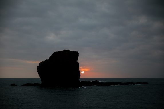 Die schönsten Orte für Sonnenaufgang & Sonnenuntergang auf Hawaii. Vulkan Haleakala Sonnenaufgang bis Sonnenuntergang am Sunset Beach. Sonnenaufgang Hawaii.
