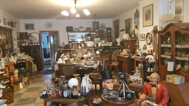 Frau Allerleis Vintage: Ein charmanter Shop für alle, die Vintage Dekoration Zuhause lieben. Manuela erzählt wie es zum Shop kam & was es zu entdecken gibt.